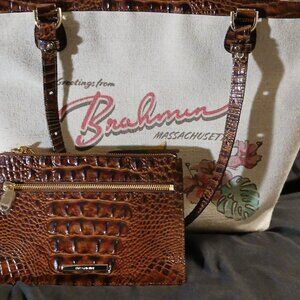 Brahmin Brooke in Pecan Pipa